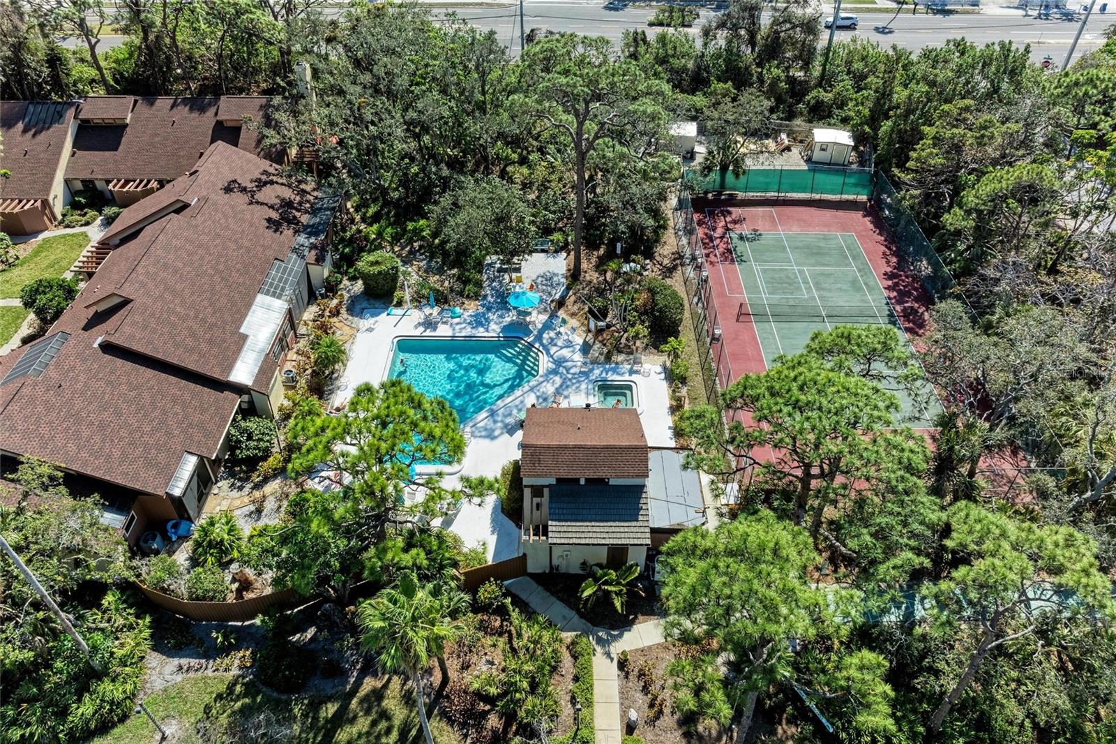 PINE BAY FOREST - Residential