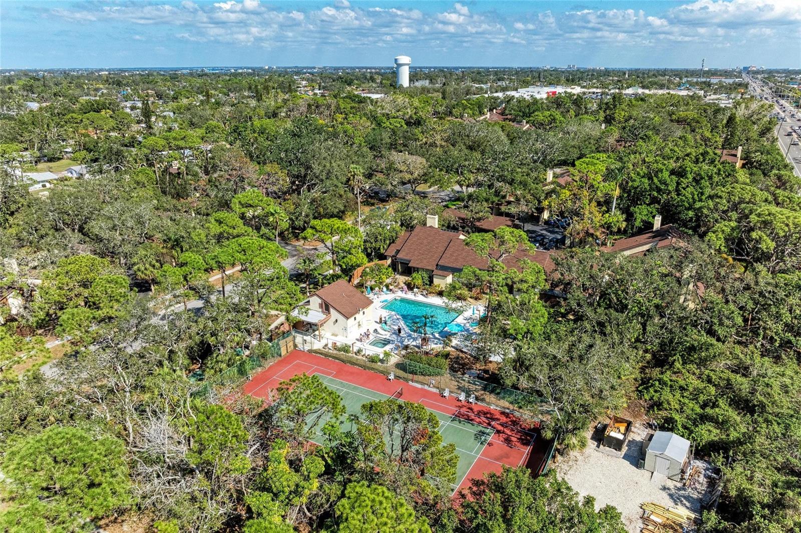 PINE BAY FOREST - Residential