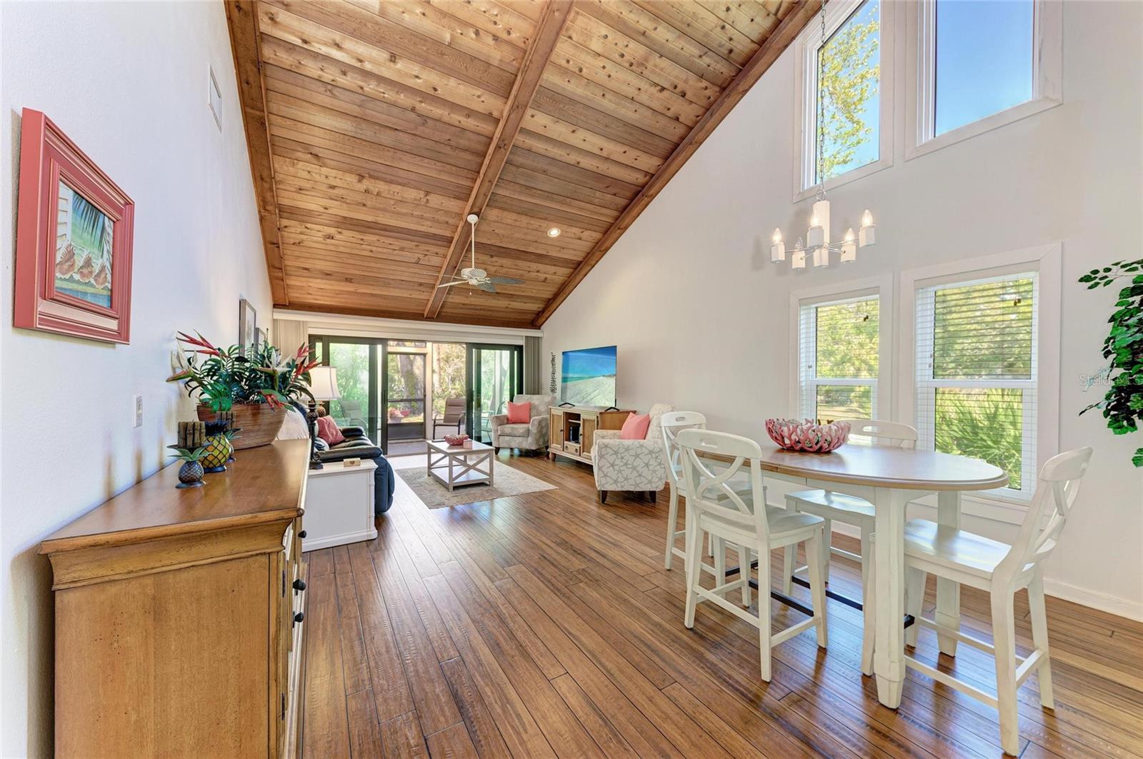 PINE BAY FOREST - Residential