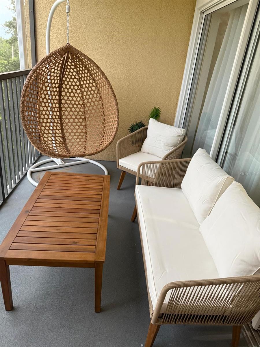 WORLDQUEST RESIDENCE - Residential