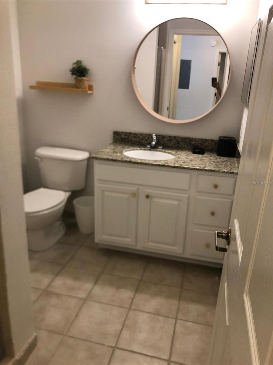 WORLDQUEST RESIDENCE - Residential