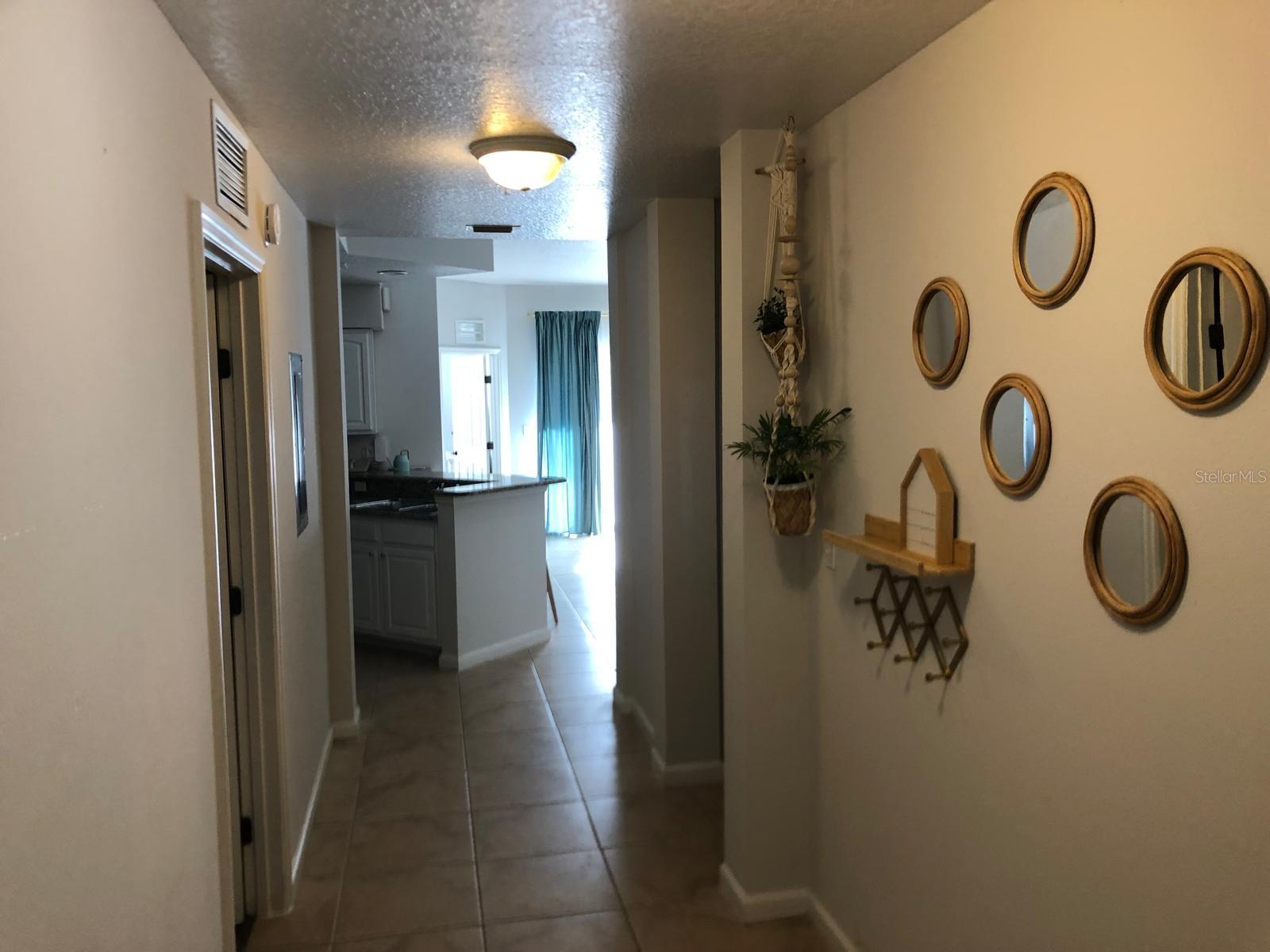 WORLDQUEST RESIDENCE - Residential