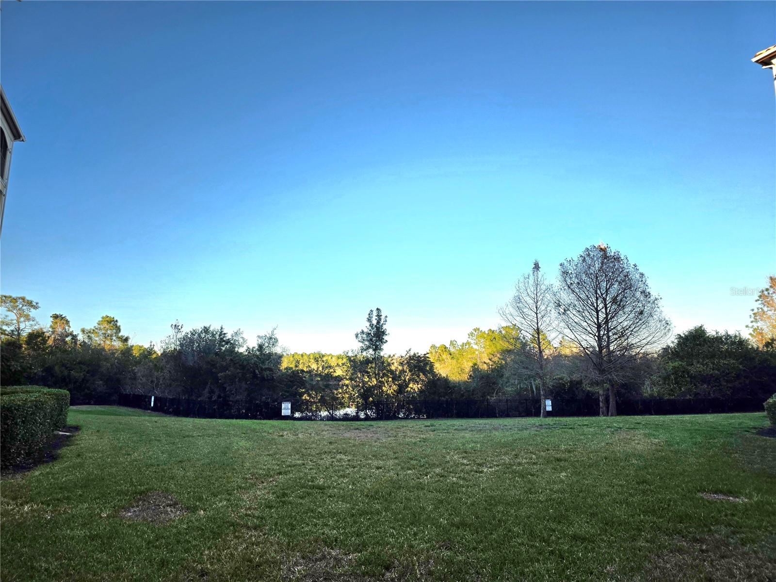 WORLDQUEST RESIDENCE - Residential