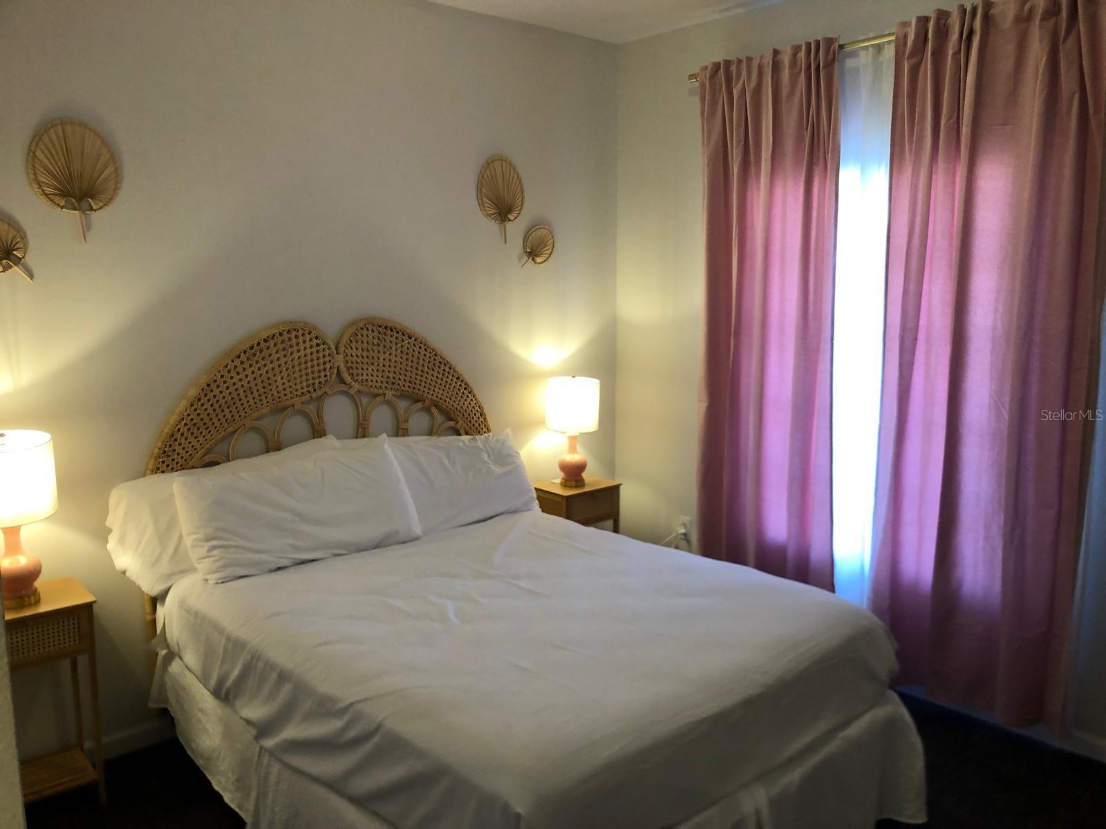 WORLDQUEST RESIDENCE - Residential