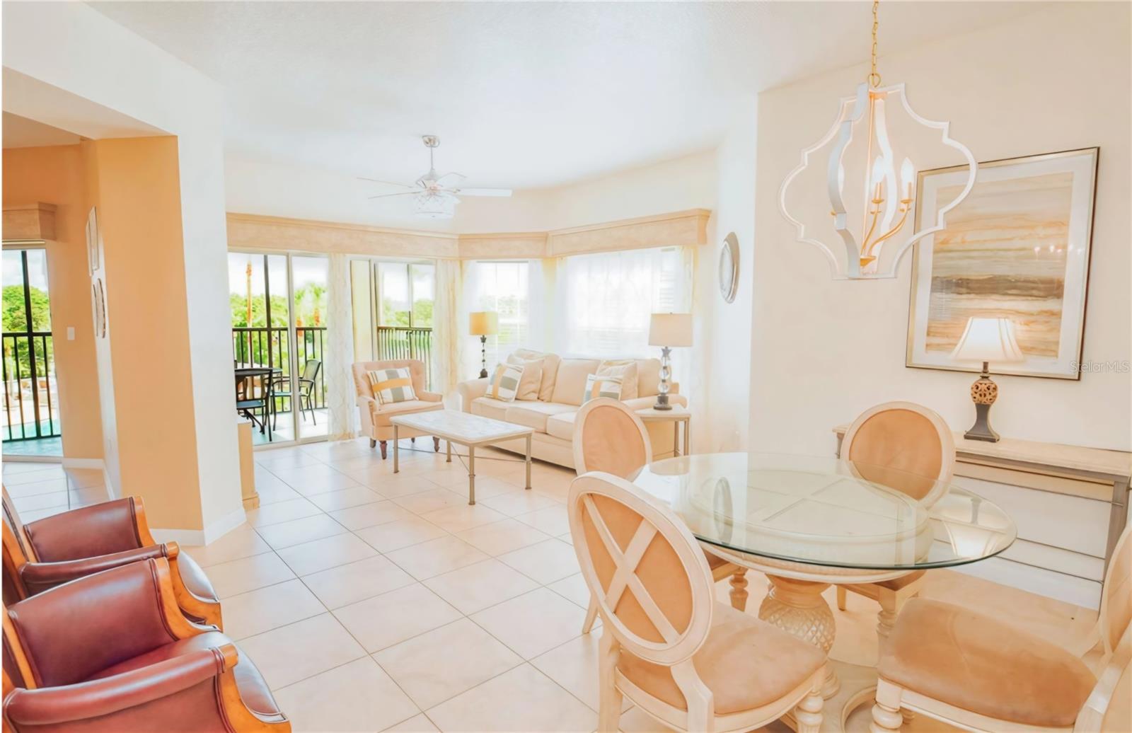 WORLDQUEST RESIDENCE - Residential