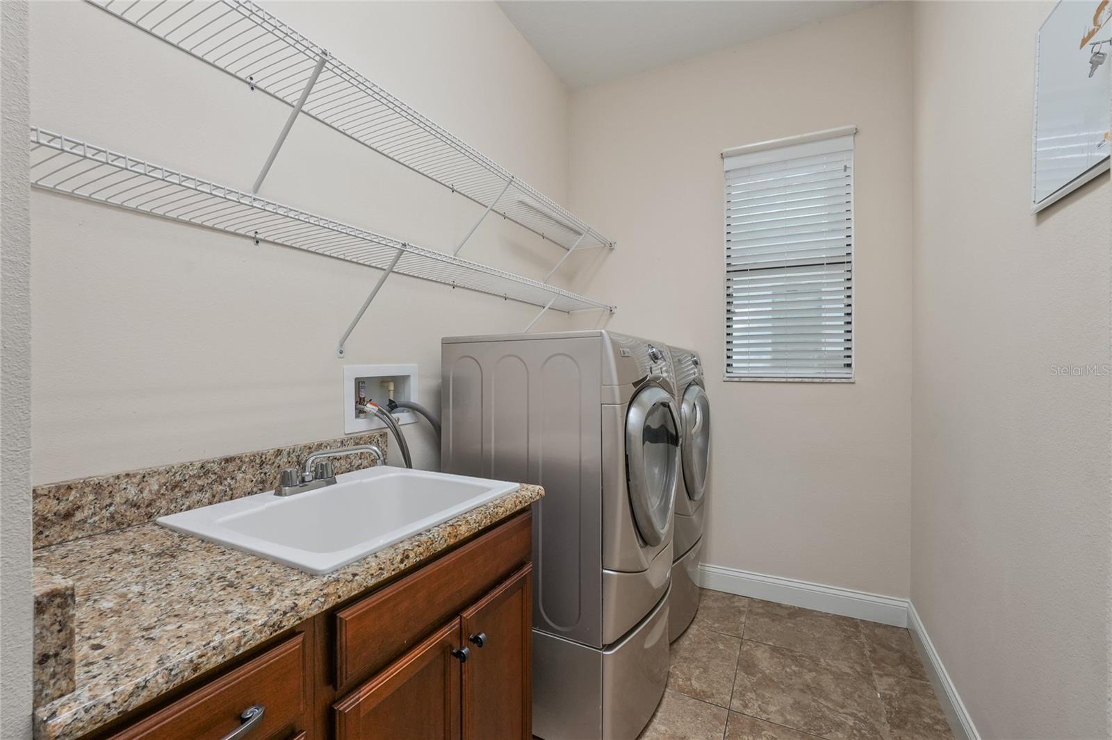 NINE EAGLES UNIT ONE SEC I - Residential