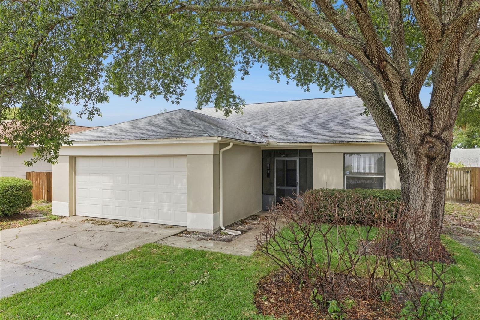 1008 OLLIFF WAY