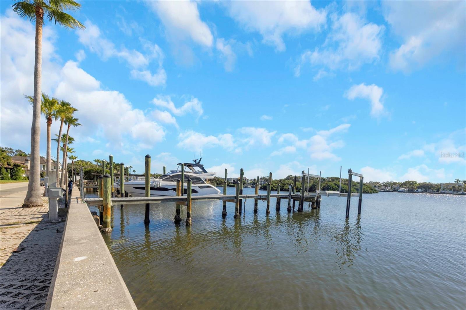 SNELL ISLE BRIGHTWATERS SEC 1 REP - Land