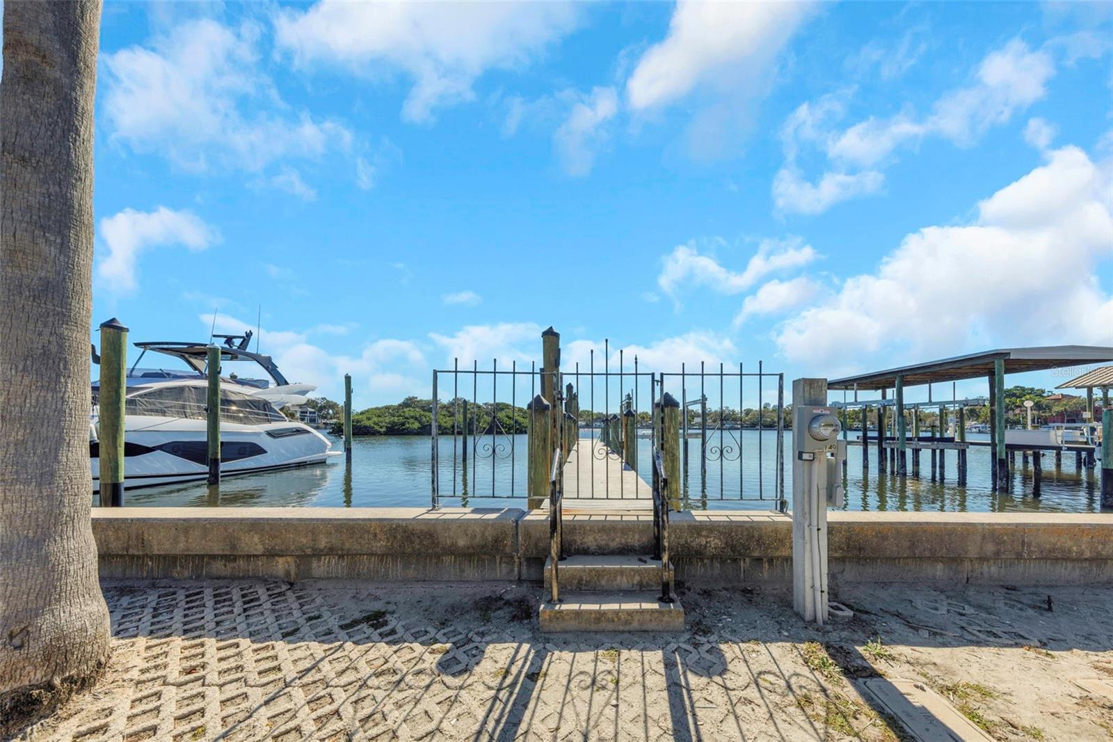 SNELL ISLE BRIGHTWATERS SEC 1 REP - Land