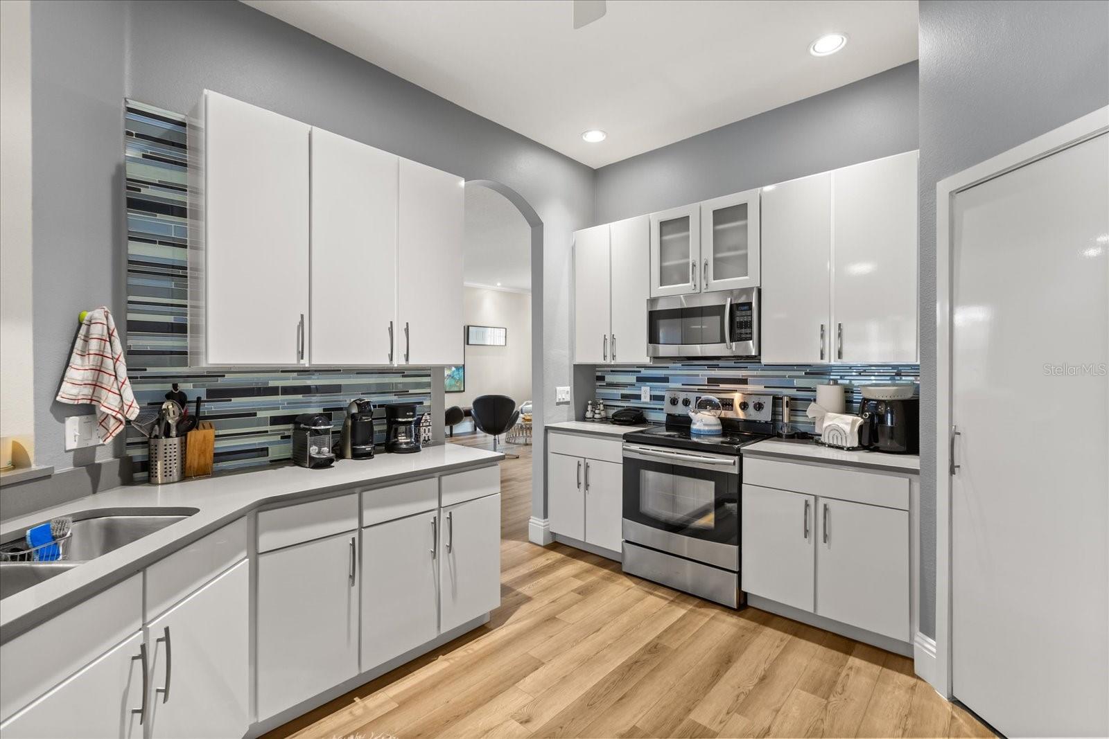 HUNTERS CREEK TR 515 PH 01 & - Residential