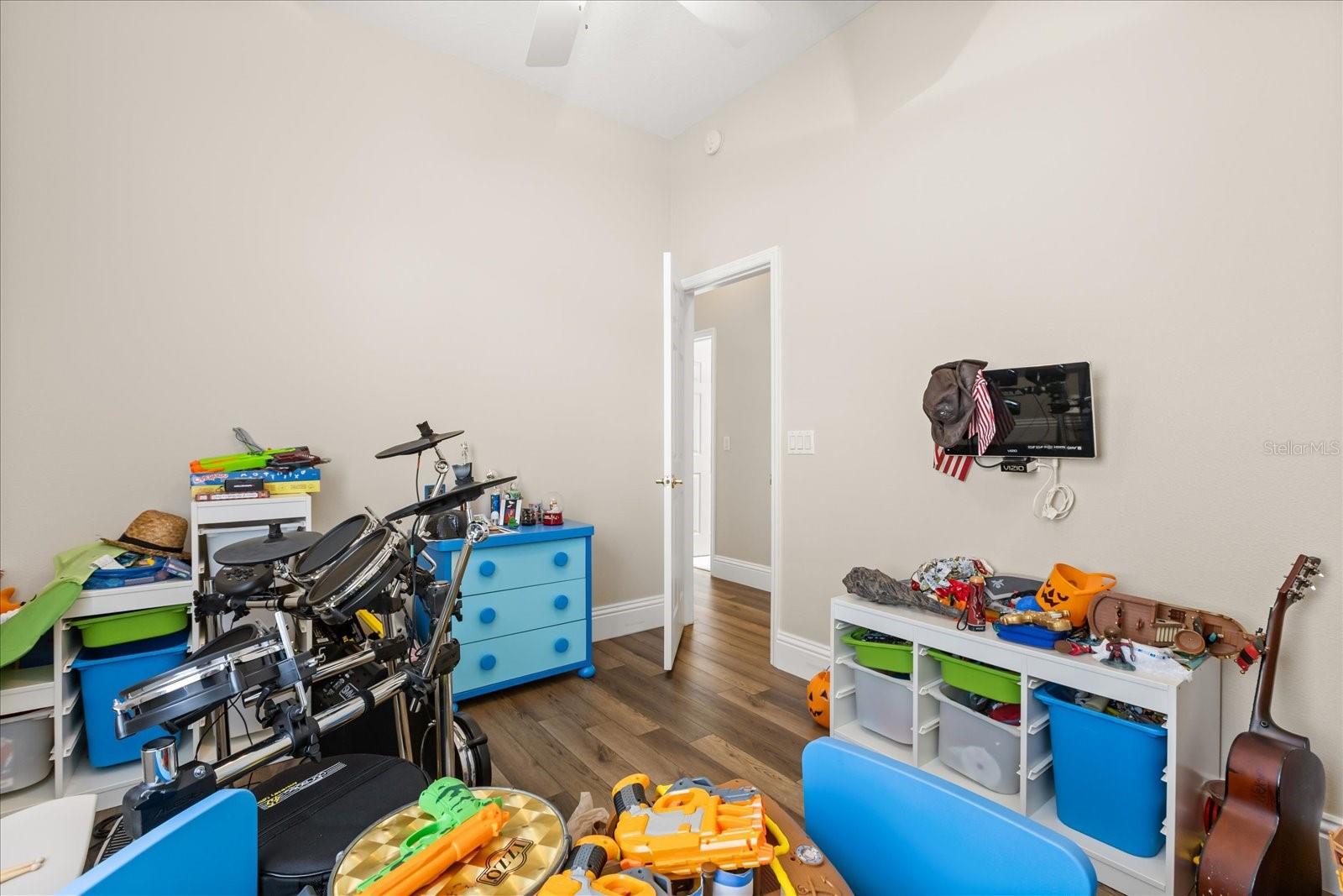 HUNTERS CREEK TR 515 PH 01 & - Residential