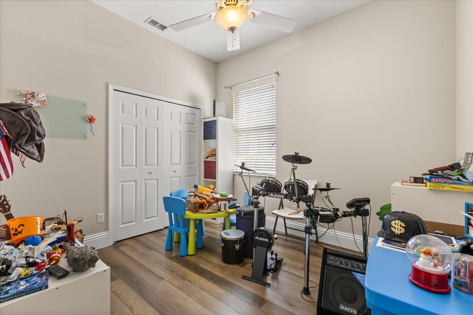 HUNTERS CREEK TR 515 PH 01 & - Residential