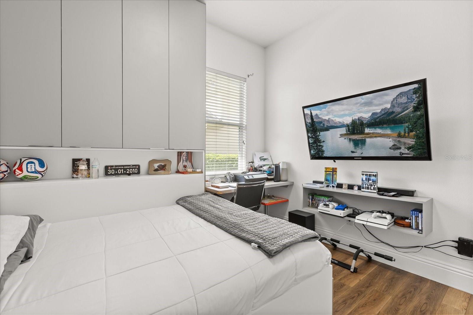 HUNTERS CREEK TR 515 PH 01 & - Residential