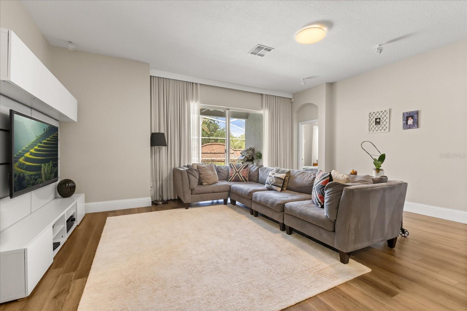 HUNTERS CREEK TR 515 PH 01 & - Residential