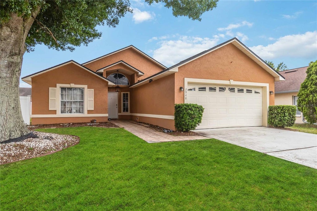 Photo of 2948 Oak Run Boulevard, Kissimmee, FL 34744 (MLS # O6405102)