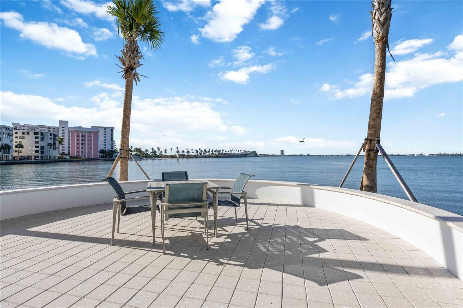 CONDO ON THE BAY TOWER I - Residential