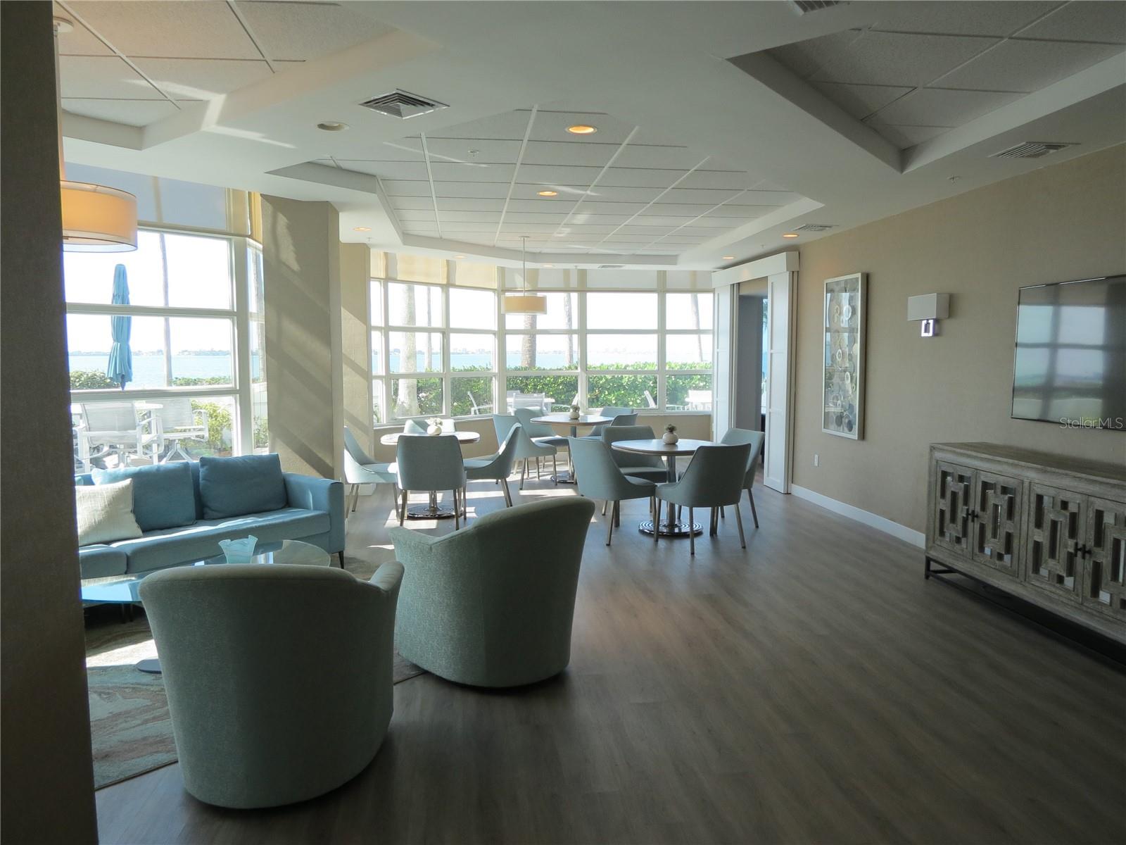 CONDO ON THE BAY TOWER I - Residential