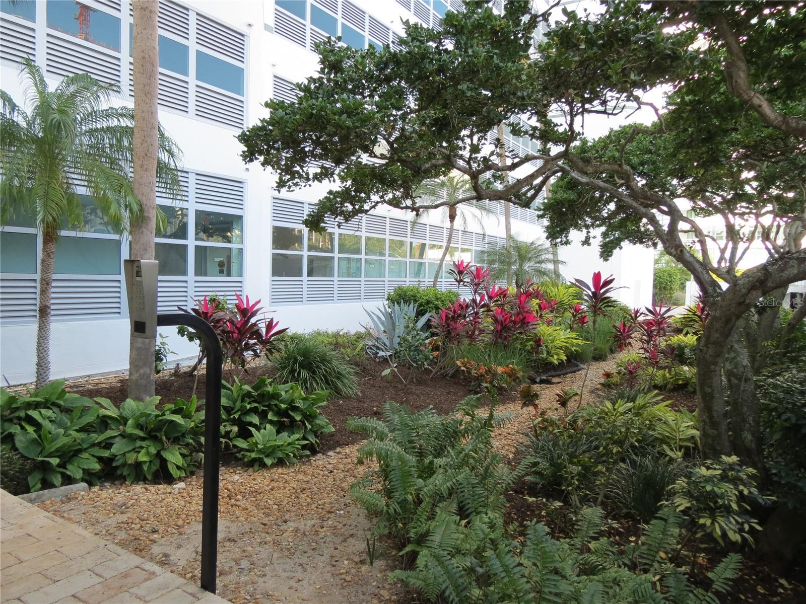 CONDO ON THE BAY TOWER I - Residential