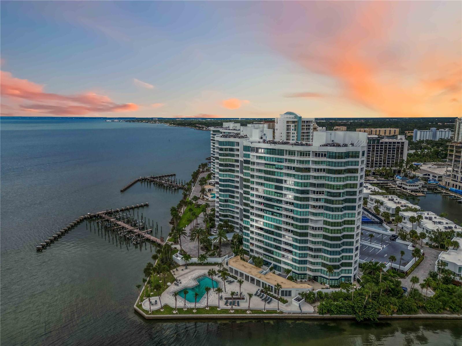 CONDO ON THE BAY TOWER I - Residential