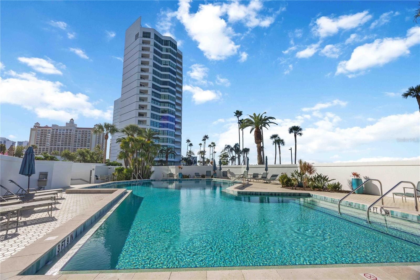 CONDO ON THE BAY TOWER I - Residential