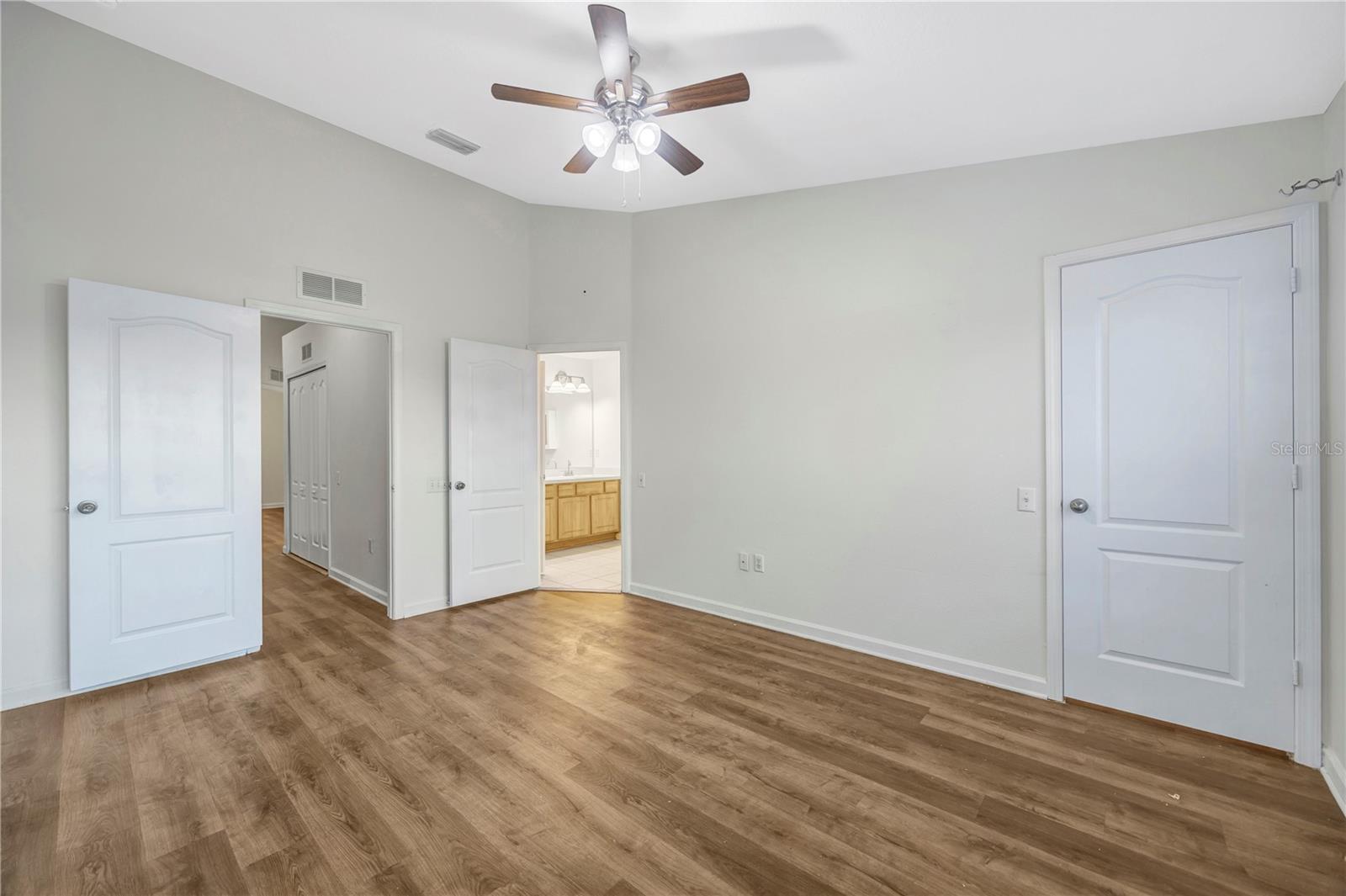 VALHALLA PH 1-2 - Residential Lease