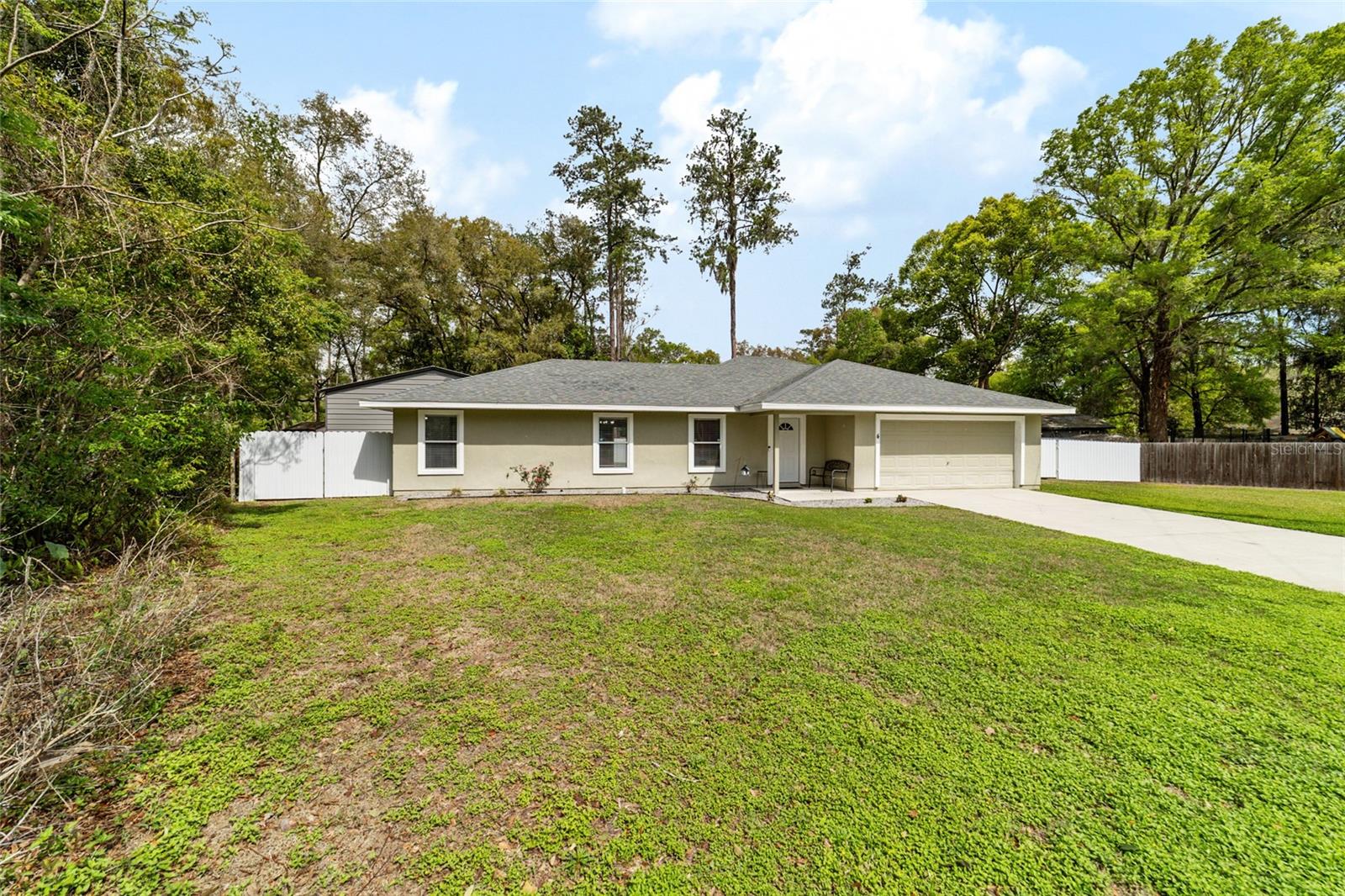 SILVER SPRINGS SHORES - Residential