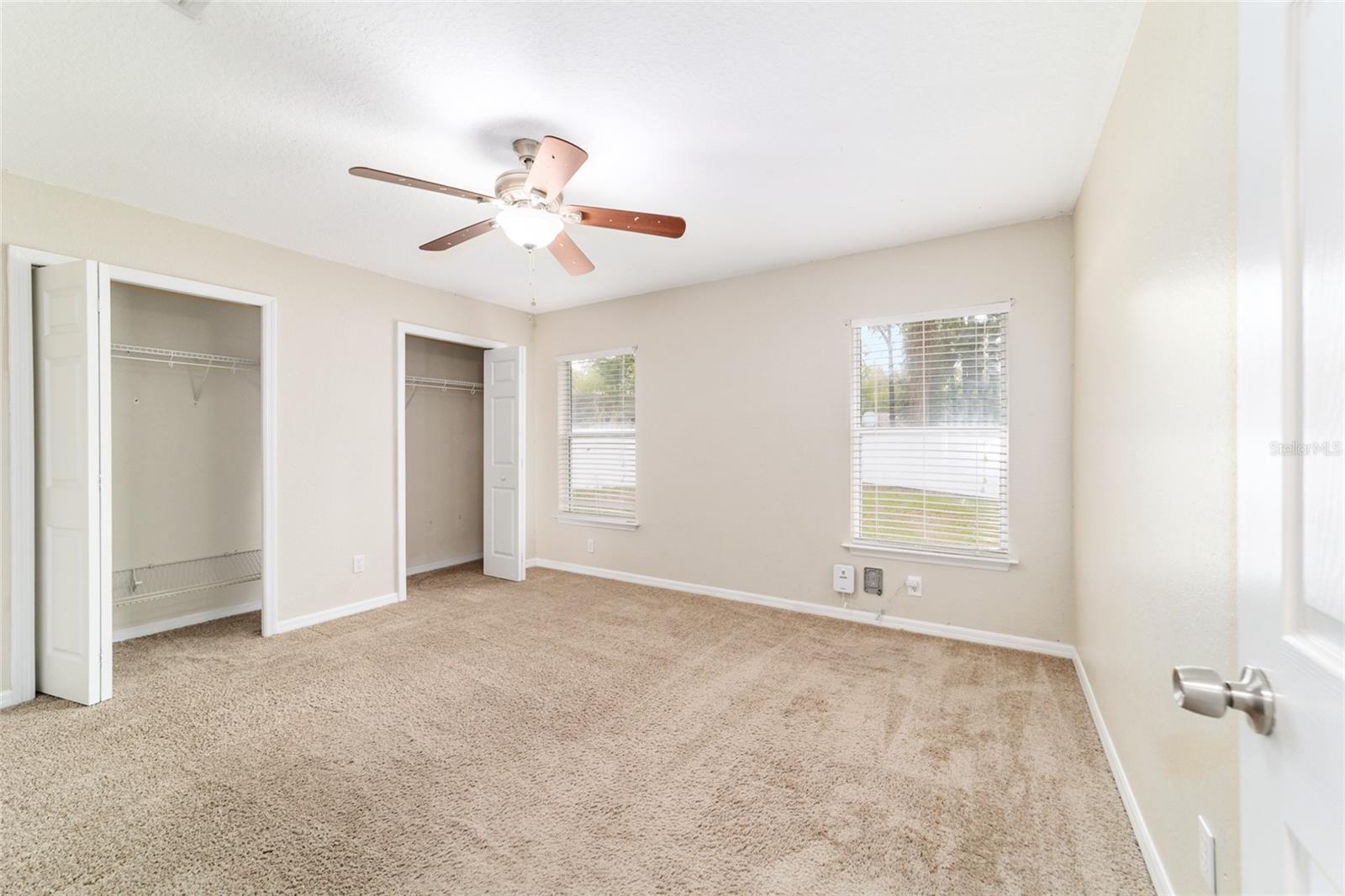 SILVER SPRINGS SHORES - Residential