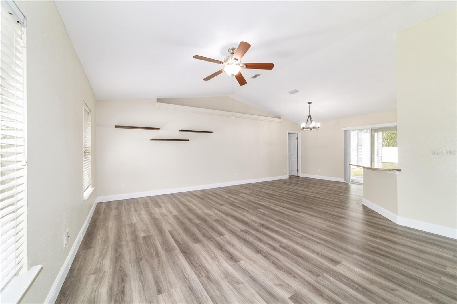 SILVER SPRINGS SHORES - Residential