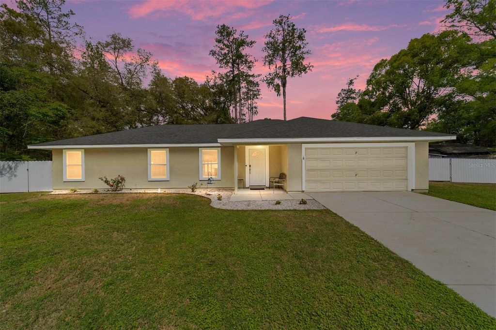 Photo of 4 Redwood Trace Court, Ocala, FL 34472 (MLS # OM721065)