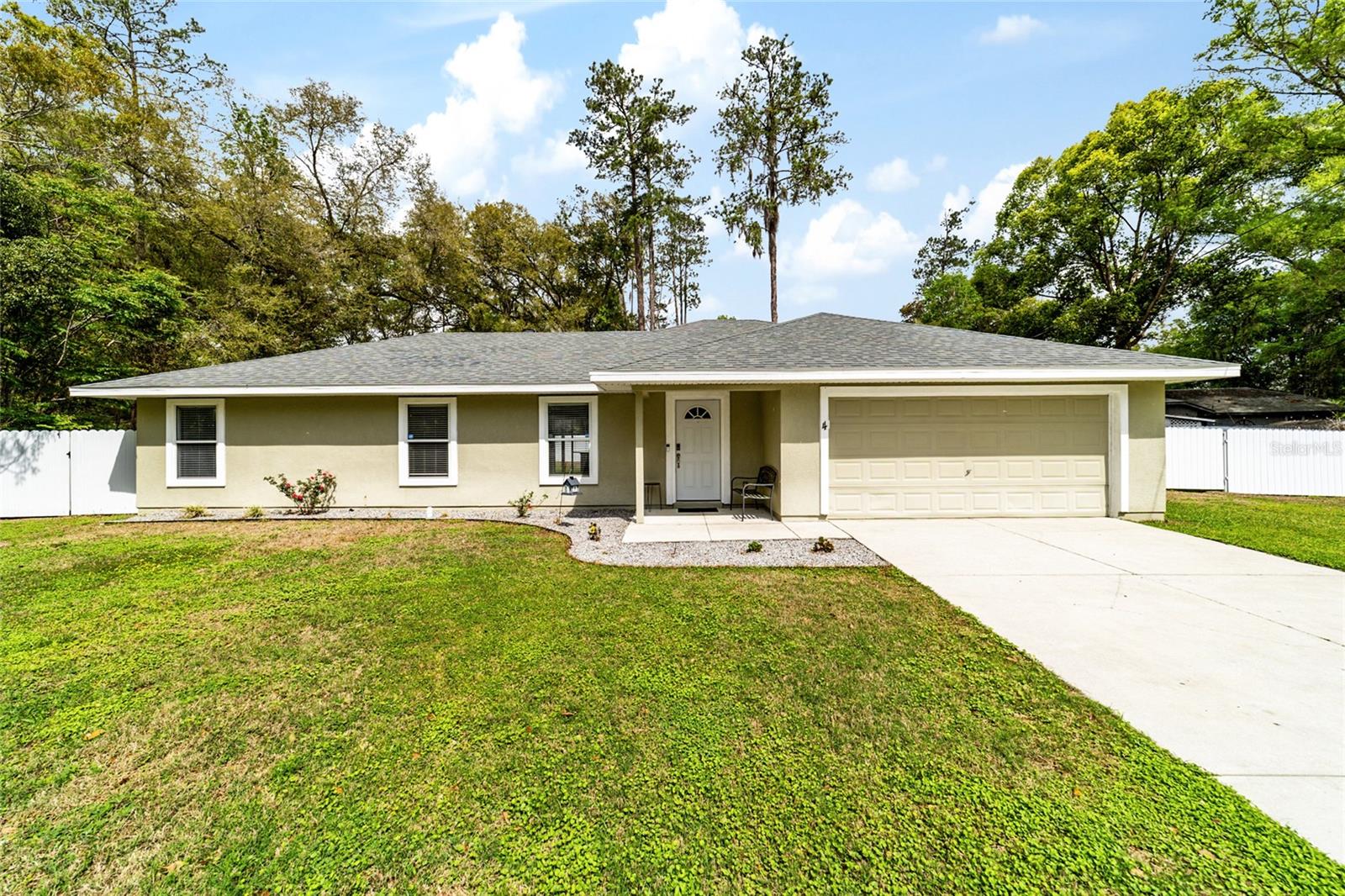 SILVER SPRINGS SHORES - Residential