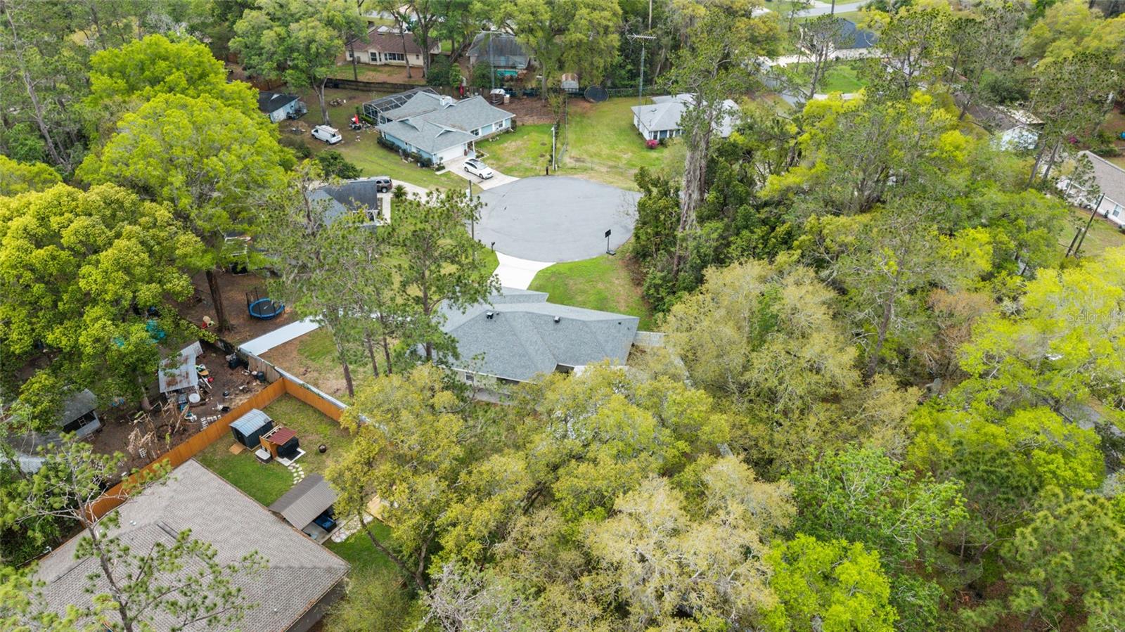 SILVER SPRINGS SHORES - Residential