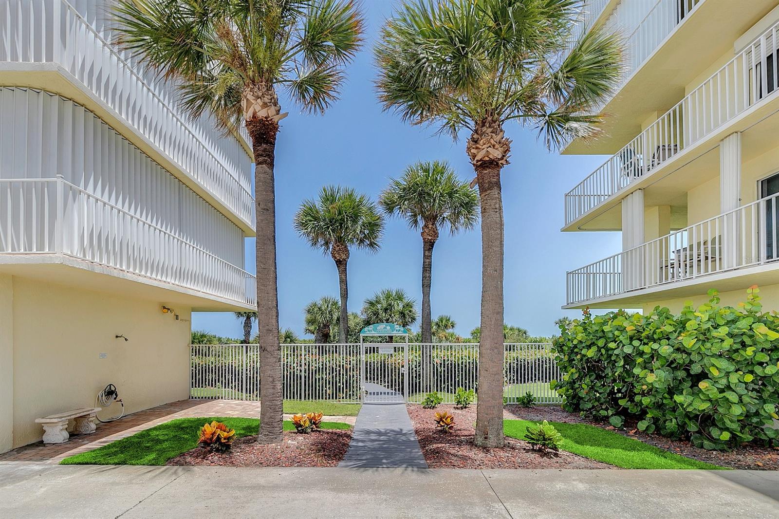 Ocean Oaks Condo Ph 01 - Residential