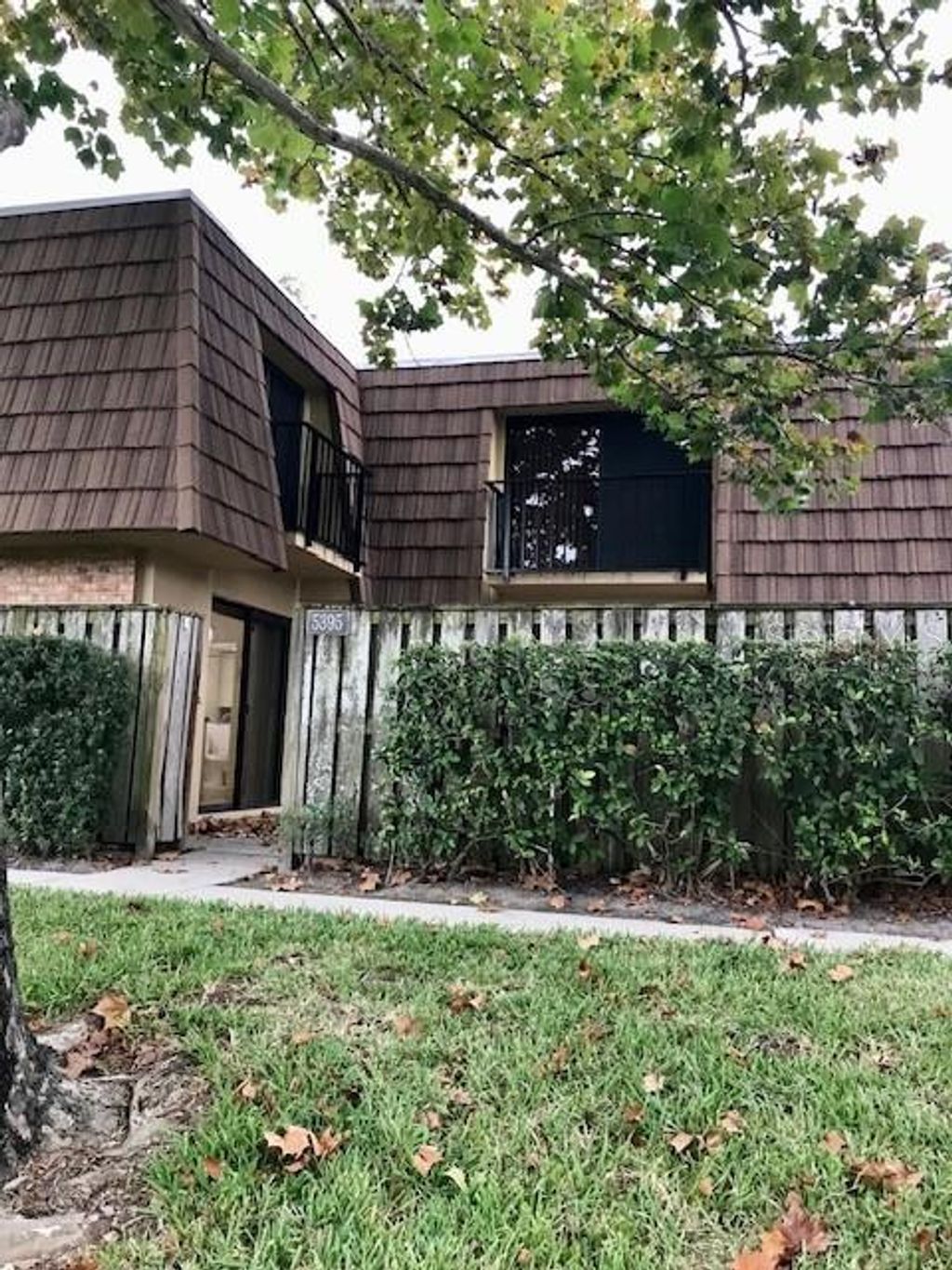 Photo of 5395 Elm Court #305, Orlando, FL 32811 (MLS # O6385461)