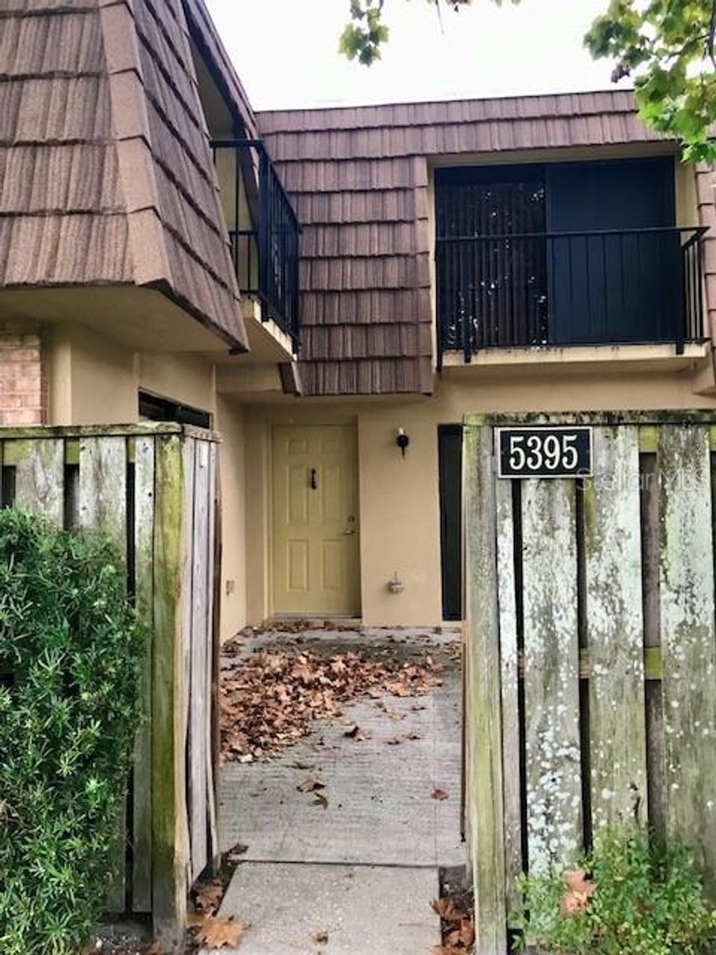 Photo of 5395 Elm Court #305, Orlando, FL 32811 (MLS # O6385461)