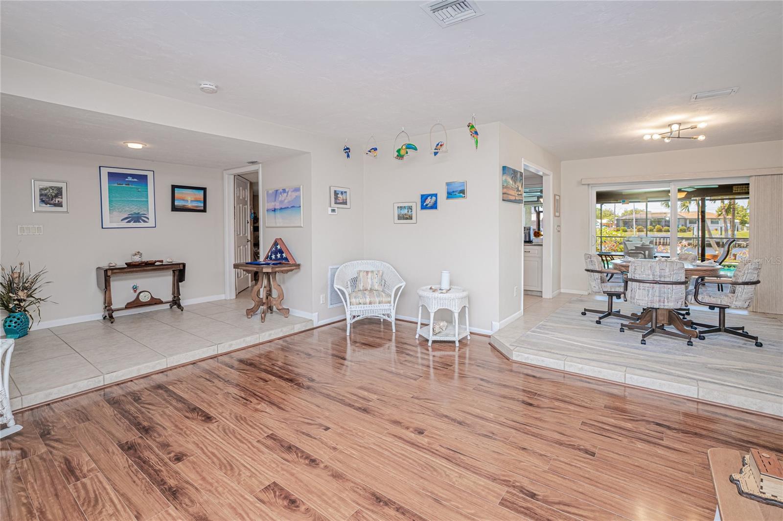 PORT CHARLES SEC 10 - Residential