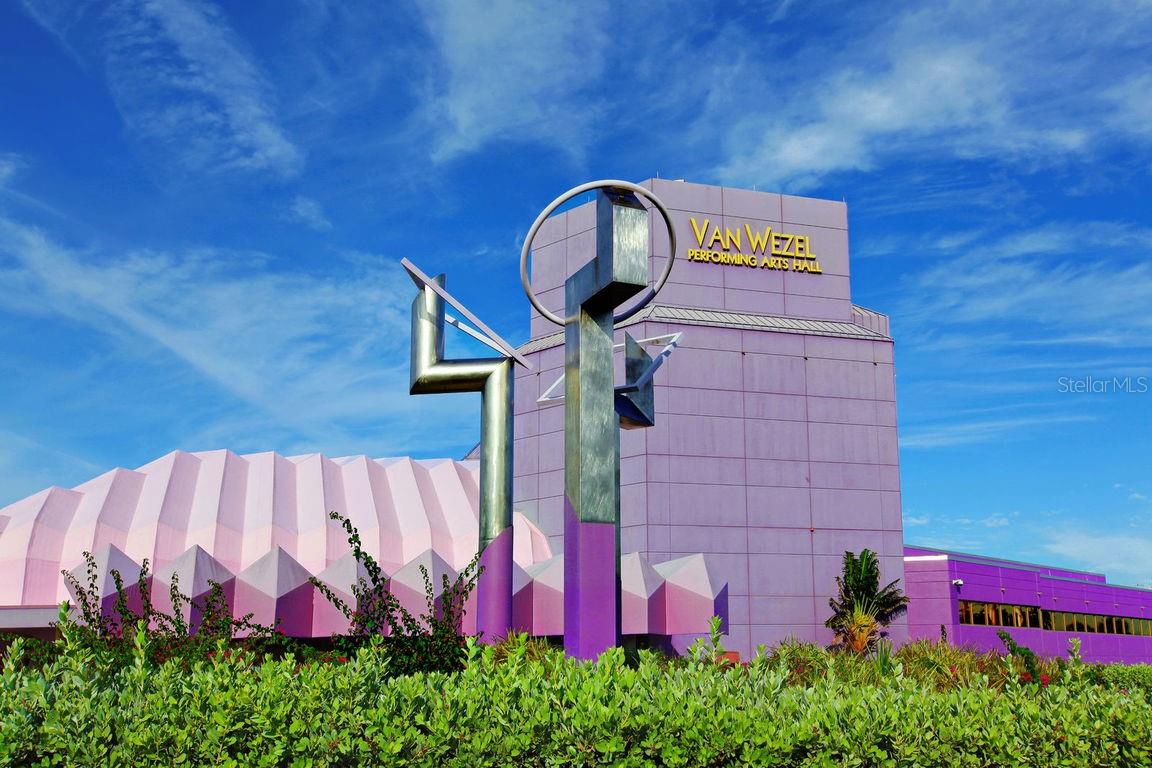 WELLINGTON CHASE - Residential