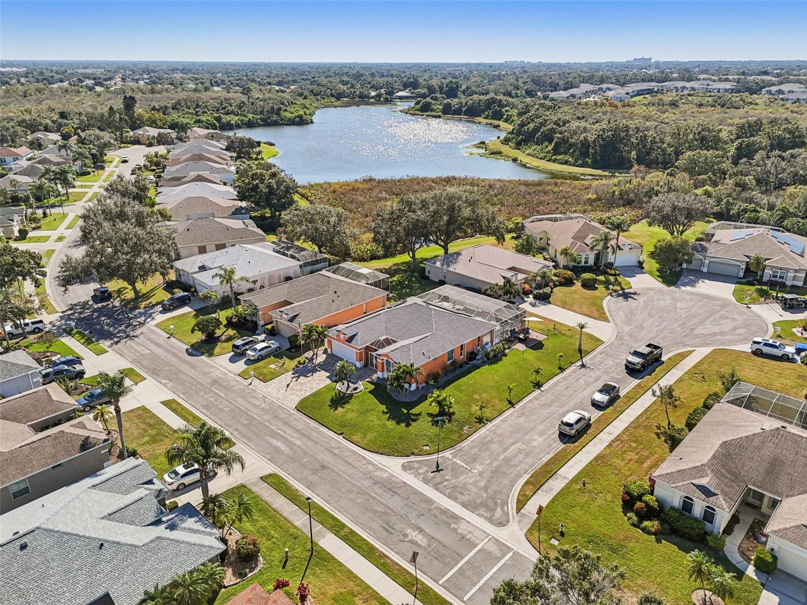 WELLINGTON CHASE - Residential