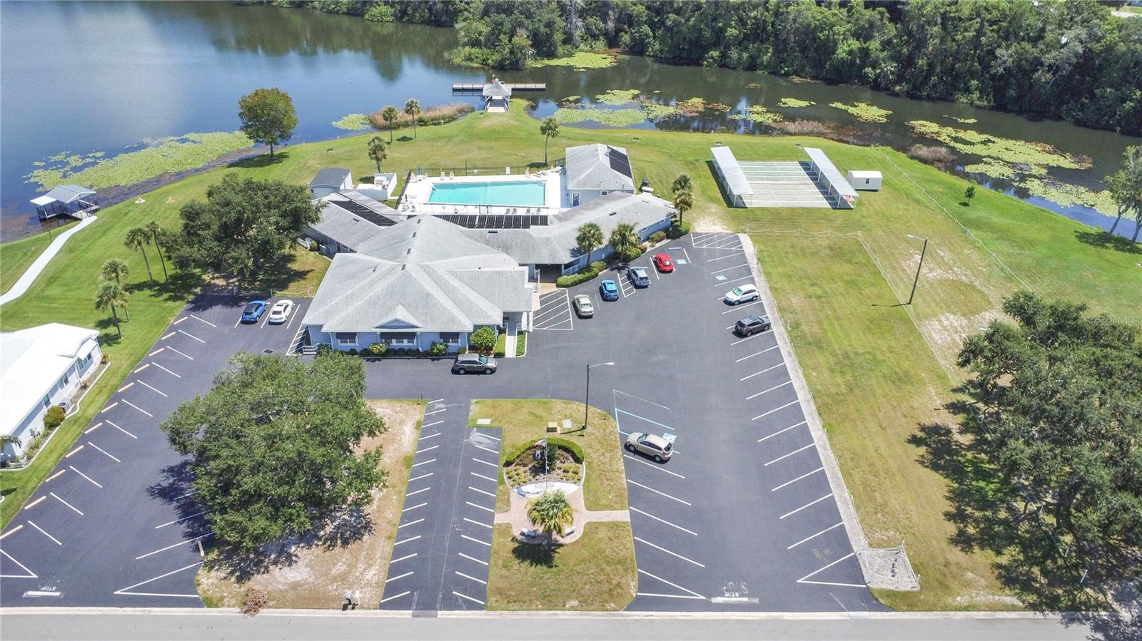 TAVARES LAKE FRANCES ESTATES - Residential