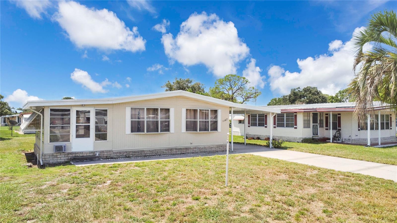 TAVARES LAKE FRANCES ESTATES - Residential