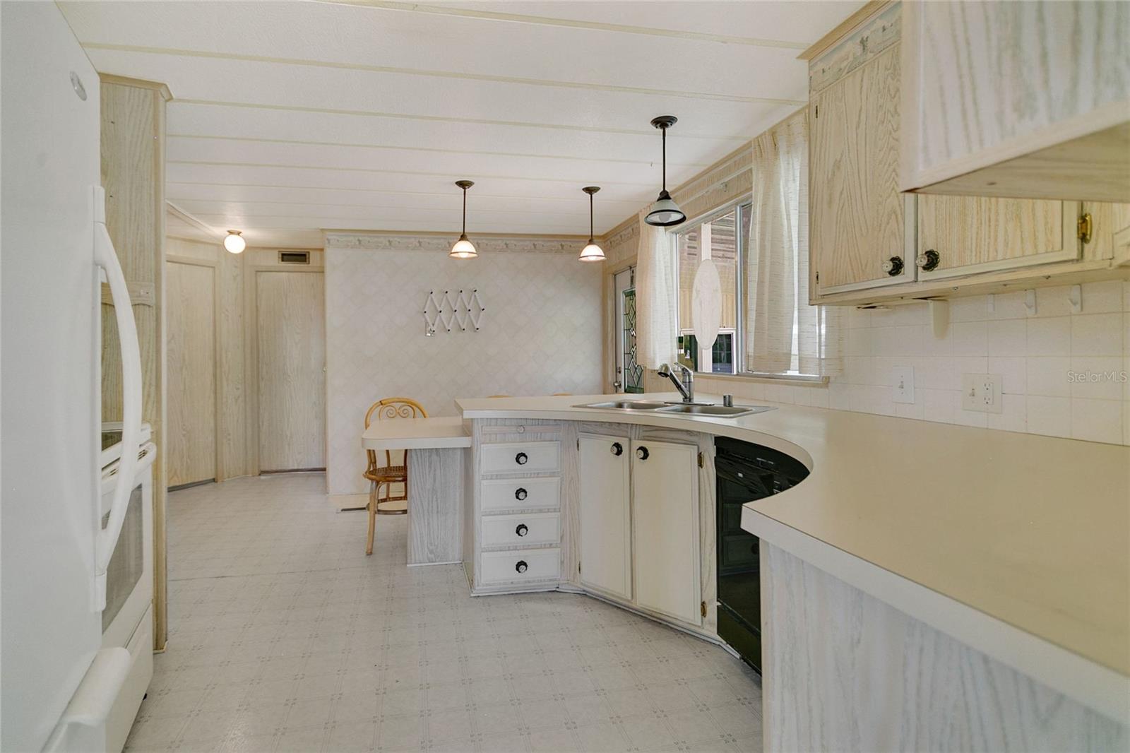 TAVARES LAKE FRANCES ESTATES - Residential