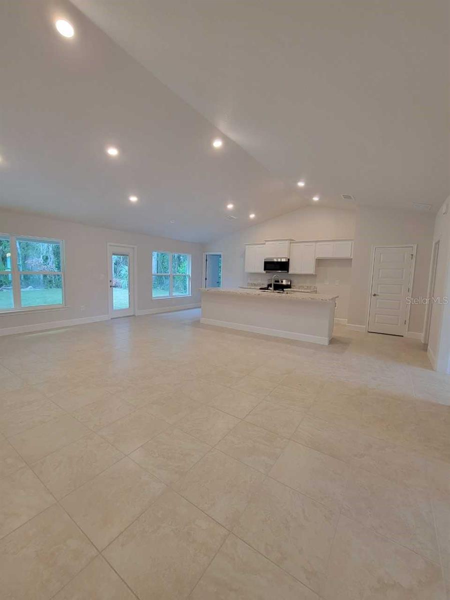 ROLLING HILLS UN 01-A - Residential