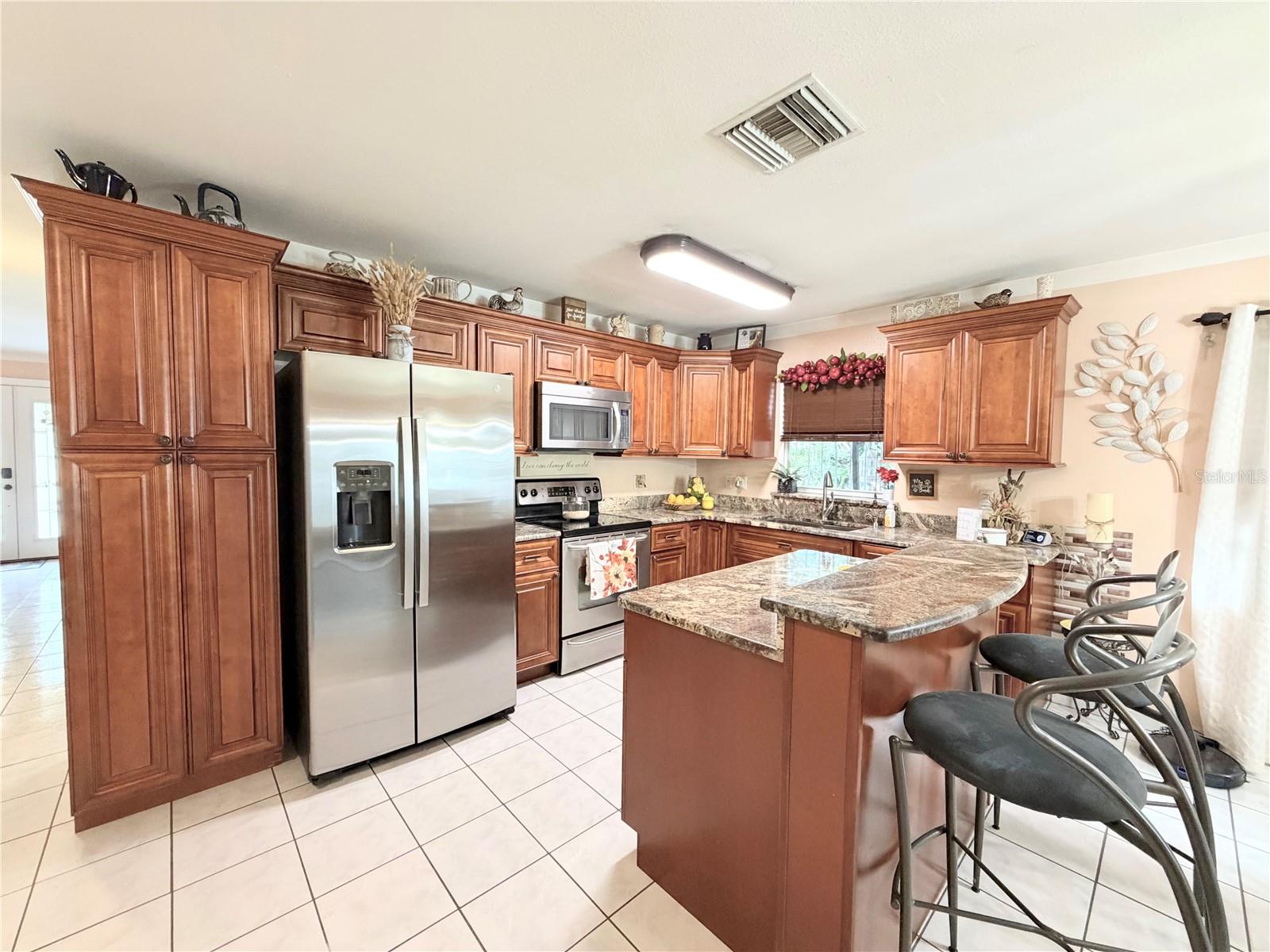 OAKWOOD VILLA - Residential