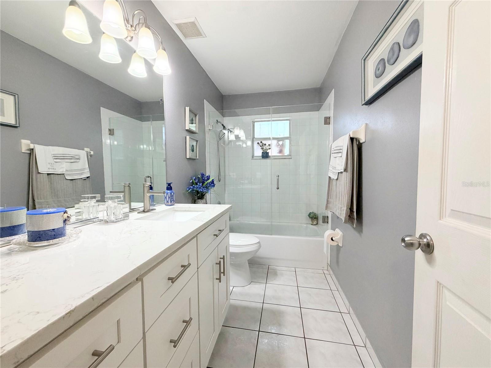 OAKWOOD VILLA - Residential