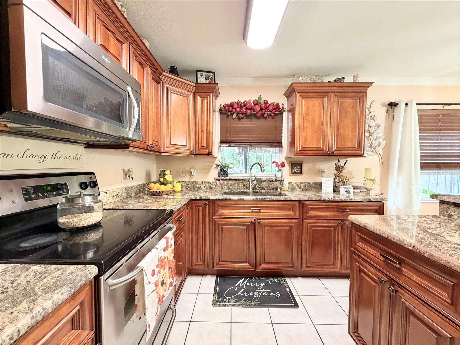 OAKWOOD VILLA - Residential