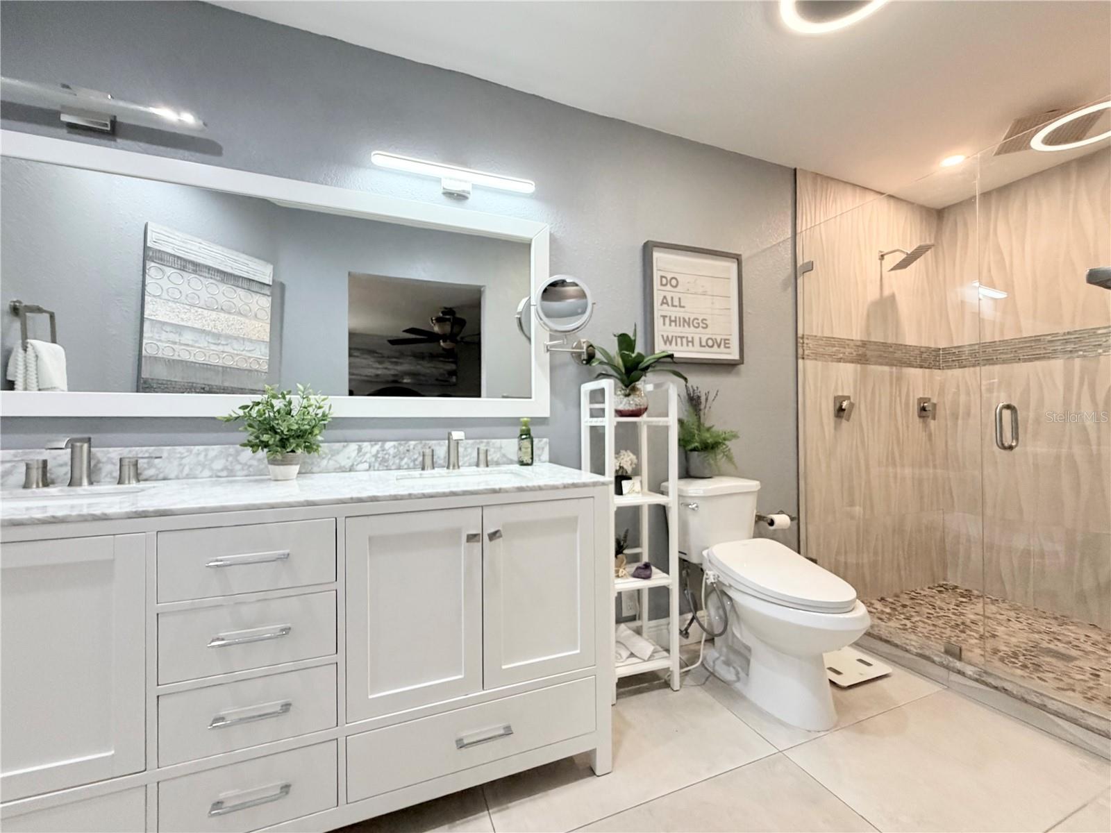 OAKWOOD VILLA - Residential