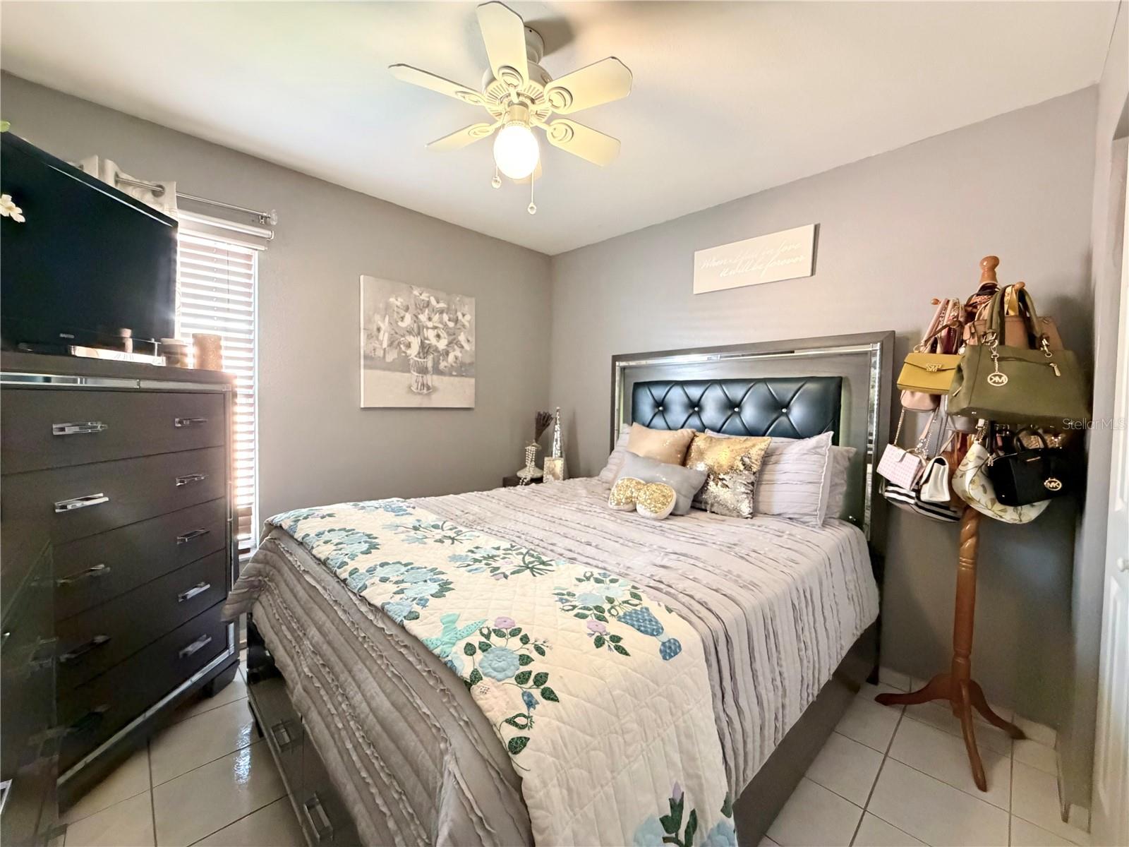 OAKWOOD VILLA - Residential