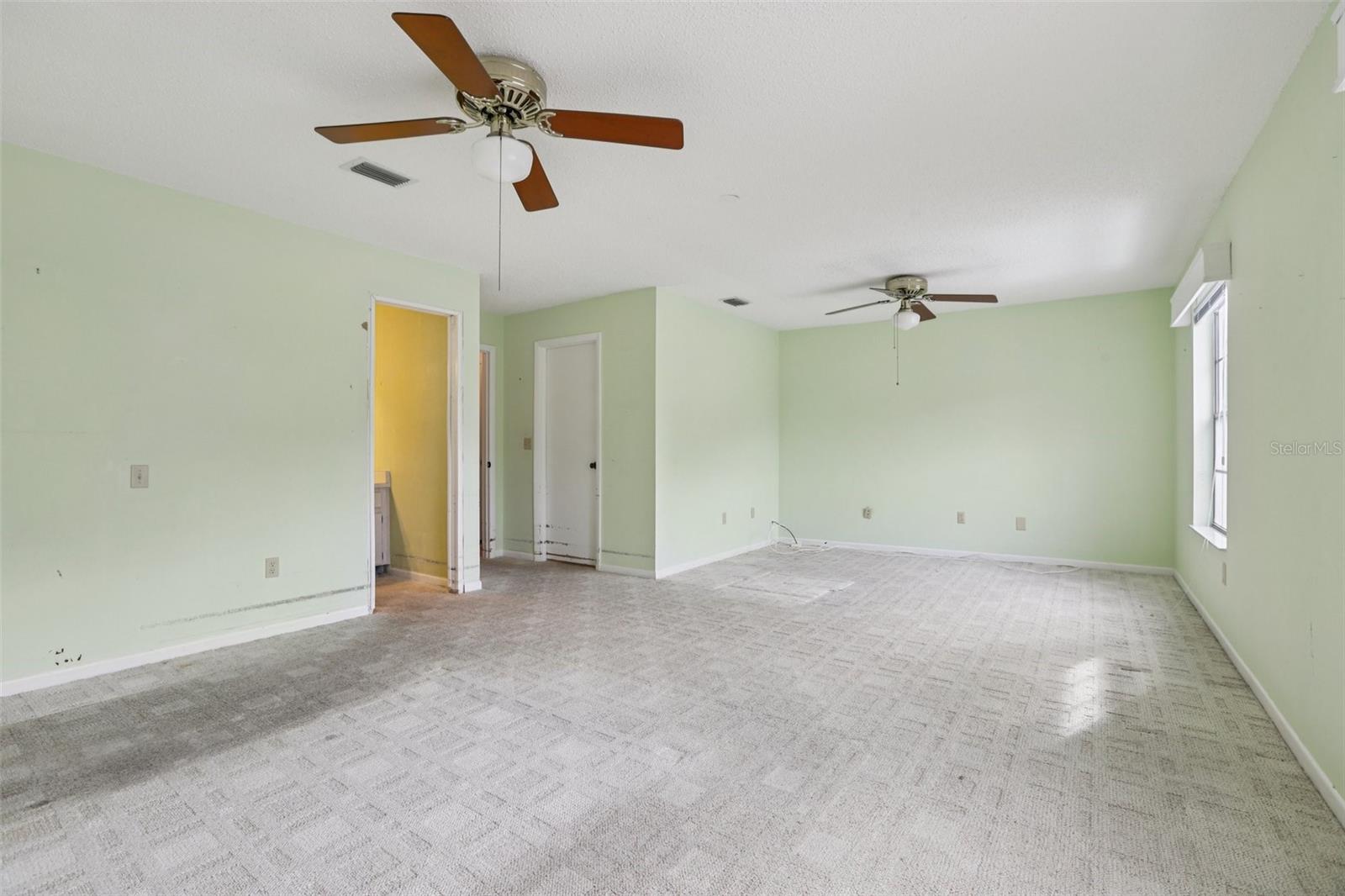 RAINTREE MANOR HOMES CONDOMINIUMS - Residential