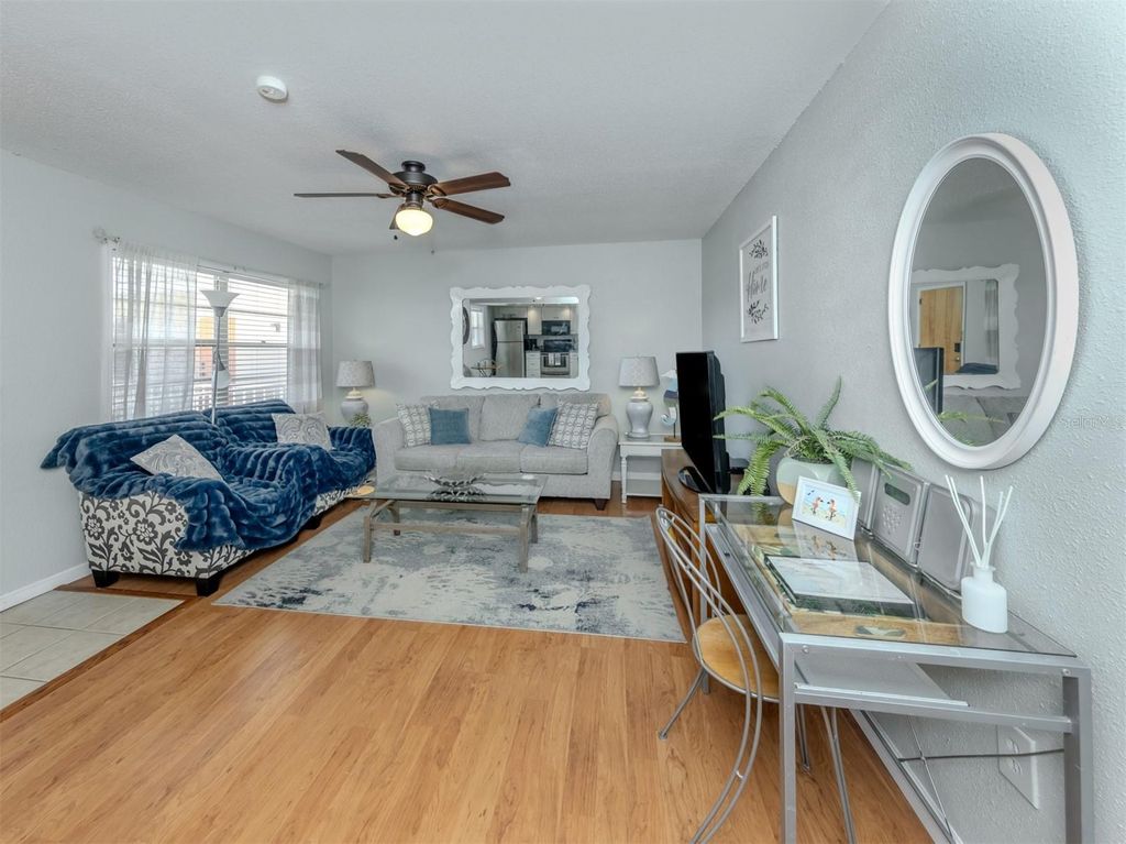 Photo of 400 Base Avenue E #227, Venice, FL 34285 (MLS # N6144039)