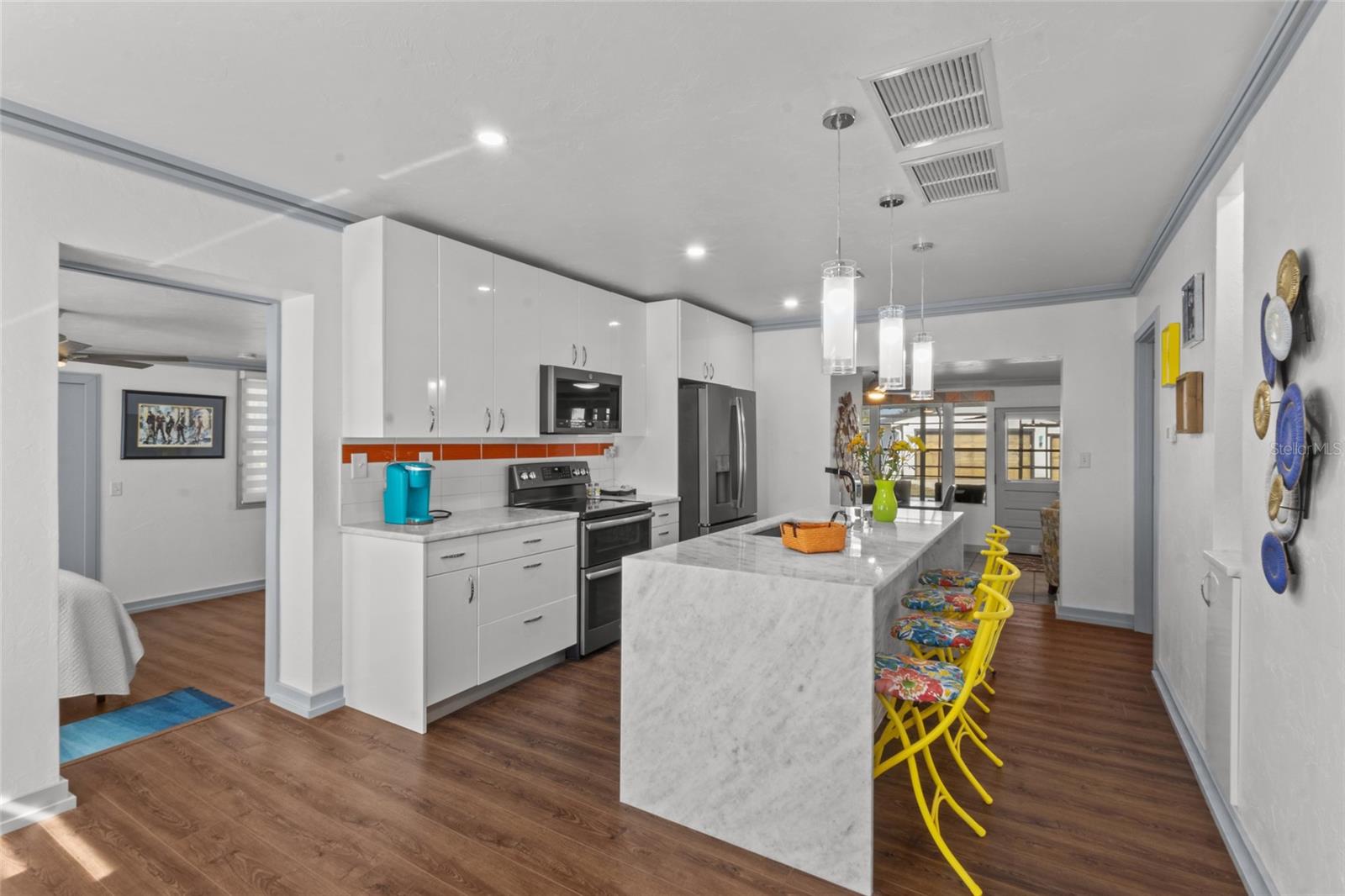 SPRINGHILL PARK - Residential Income