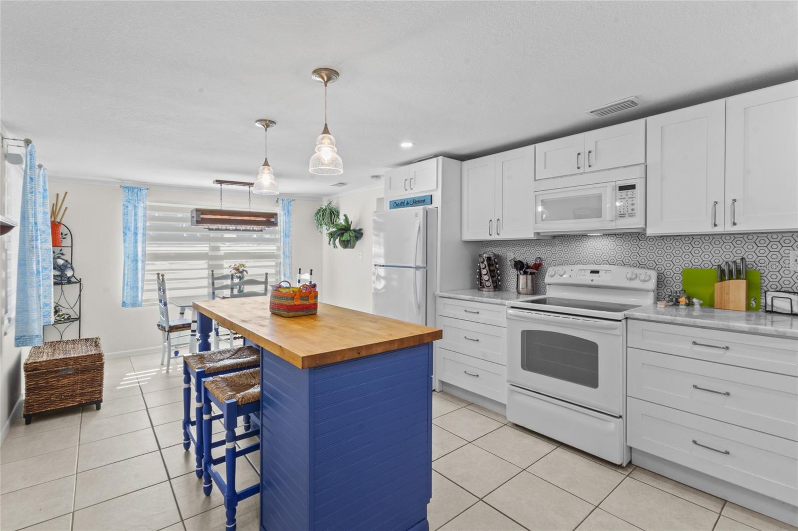 SPRINGHILL PARK - Residential Income